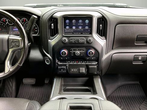 Used 2022 Chevrolet Silverado 2500 LT w/ Convenience Package AWD/4WD image 12