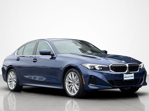 Used 2023 BMW 330i Sedan w/ Premium Package RWD image 7