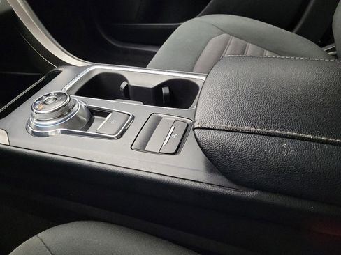Used 2017 Ford Fusion SE w/ Fusion SE Technology Package FWD image 26