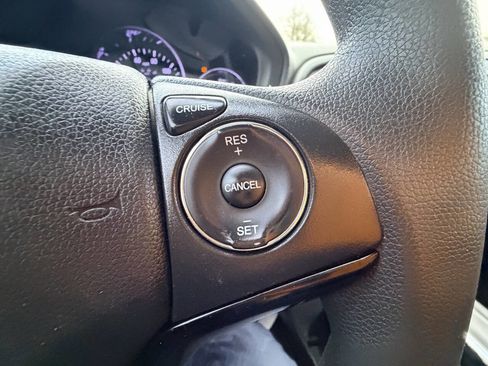 Used 2019 Honda HR-V LX image 46