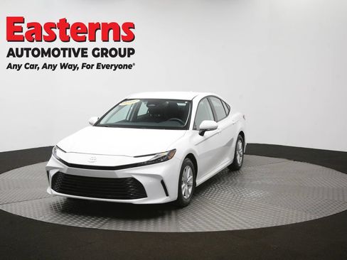 Used 2025 Toyota Camry LE FWD image 56