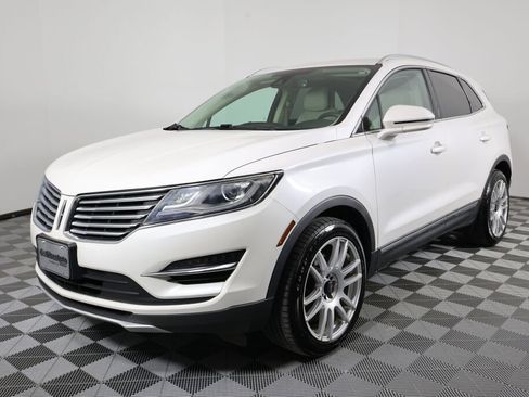 Used 2017 Lincoln MKC Reserve w/ Lincoln MKC Climate Package image 8