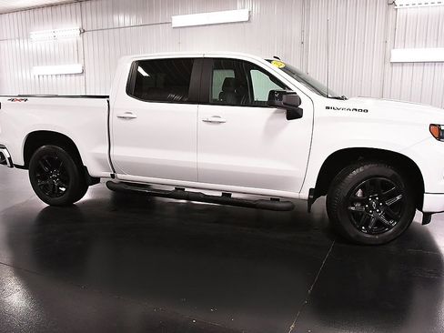 Used 2023 Chevrolet Silverado 1500 RST w/ Rally Edition image 8