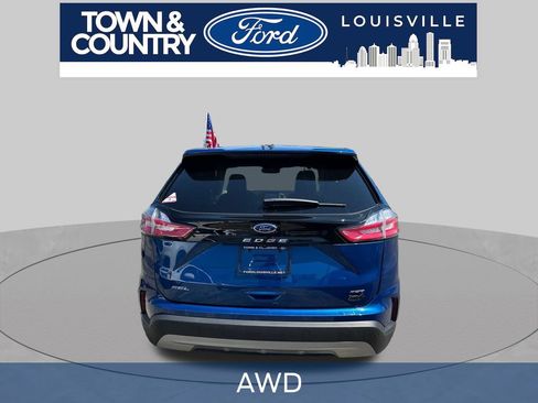 Used 2024 Ford Edge SEL w/ Convenience Package AWD/4WD image 4