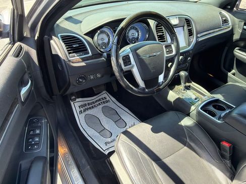 Used 2014 Chrysler 300 C AWD/4WD image 16