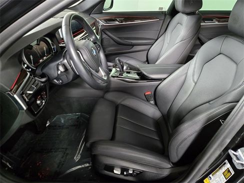 Used 2019 BMW 530i w/ Convenience Package image 13