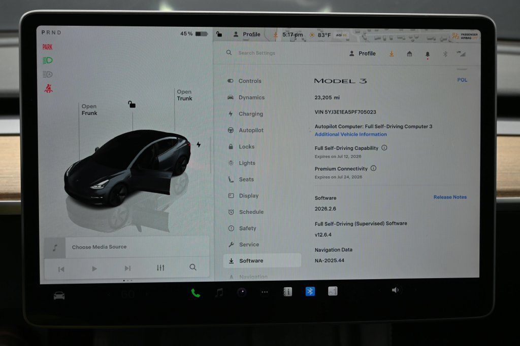 Used 2023 Tesla Model 3 Standard Range RWD image 28