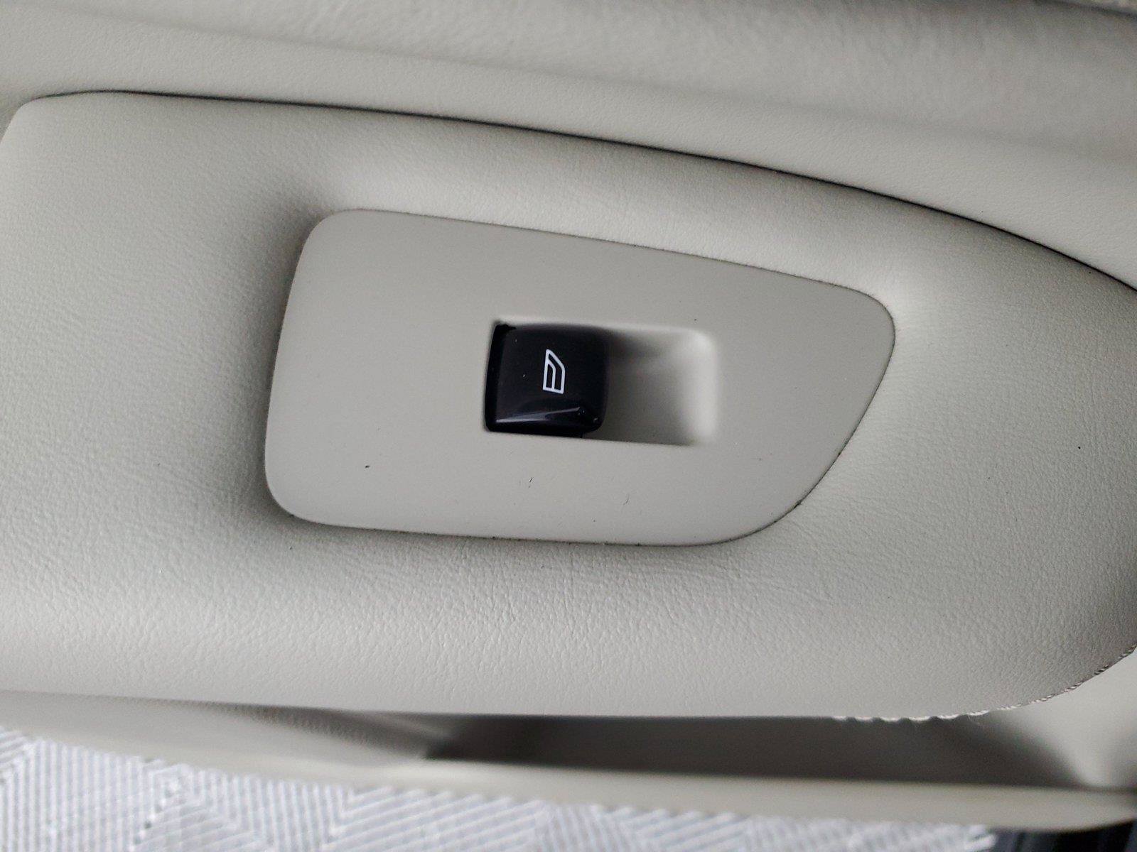 Certified 2023 Volvo XC90 B6 Plus w/ Protection Package Premier AWD/4WD image 19