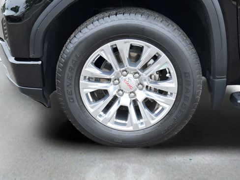 Used 2024 GMC Sierra 1500 Denali w/ Technology Package RWD image 29
