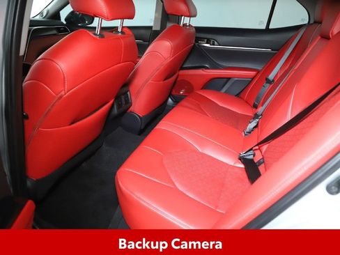 Used 2018 Toyota Camry XSE FWD image 15