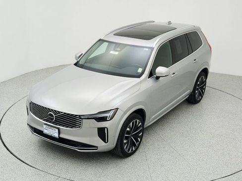Certified 2025 Volvo XC90 B6 Plus image 13