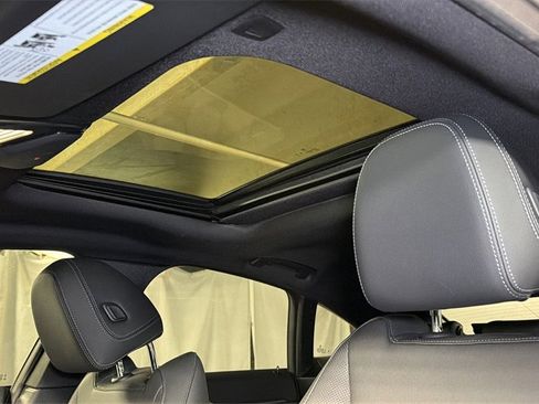 Used 2024 BMW i4 eDrive35 w/ Premium Package image 8