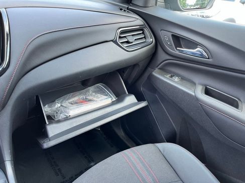 Used 2023 Chevrolet Equinox RS image 28