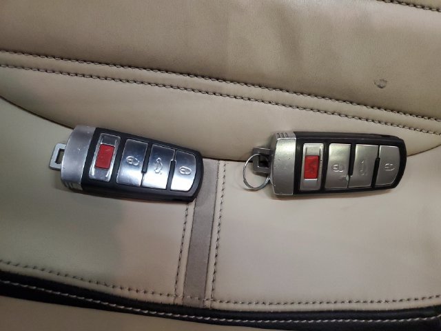 Used 2010 Volkswagen CC Luxury FWD image 30