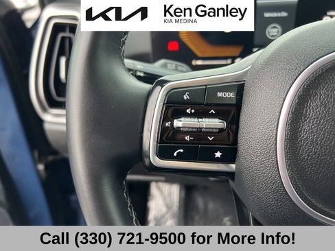 Certified 2025 Kia Sorento S w/ Panoramic Sunroof Package image 31