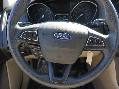 Used 2015 Ford Focus SE FWD image 23