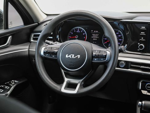Used 2022 Kia K5 LXS FWD image 15
