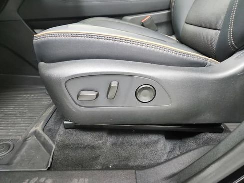 Used 2026 Chevrolet Traverse High Country FWD image 20