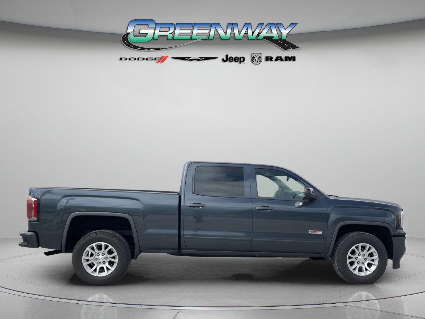 Used 2018 GMC Sierra 1500 SLT w/ All Terrain Package AWD/4WD image 5