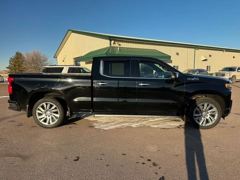 Used 2019 Chevrolet Silverado 1500 High Country image 34