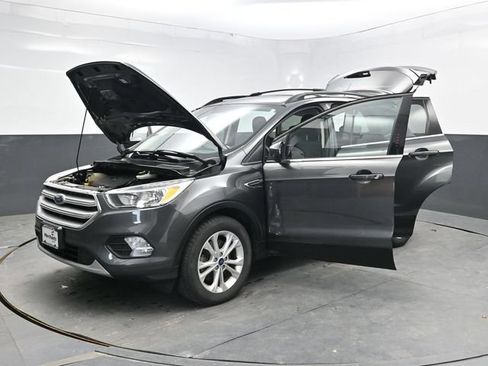 Used 2018 Ford Escape SE AWD/4WD image 43