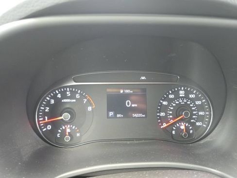 Used 2022 Kia Soul LX w/ Technology Package FWD image 11