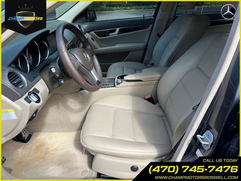 Used 2013 Mercedes-Benz C 250 Sport w/ Multimedia Pkg image 17