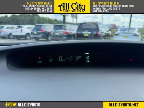Used 2012 Toyota Prius Three FWD image 31