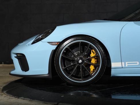 Used 2019 Porsche 911 Speedster RWD image 28