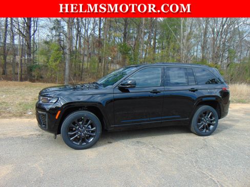 New 2026 Jeep Grand Cherokee Limited Reserve AWD/4WD image 1