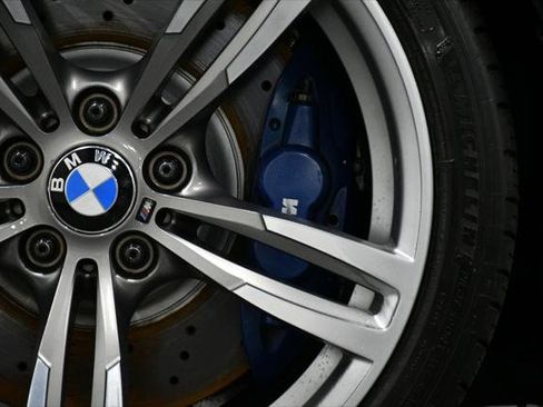 Used 2018 BMW M3 RWD image 7