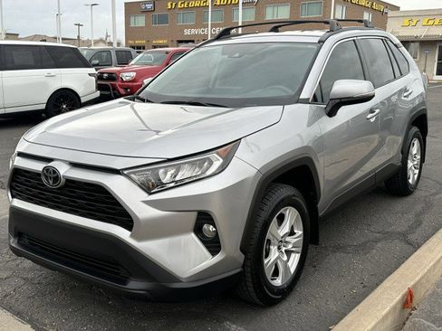 Used 2020 Toyota RAV4 XLE image 7