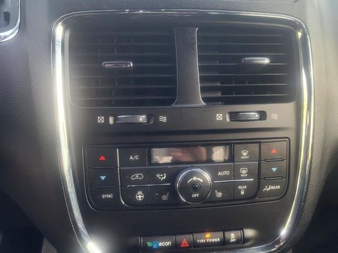 Used 2019 Dodge Grand Caravan GT FWD image 15