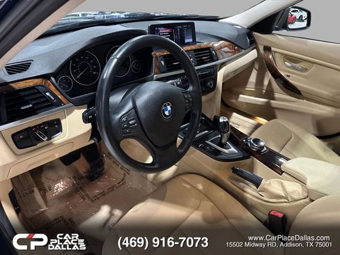 Used 2014 BMW 320i Sedan RWD image 14