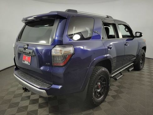 Used 2018 Toyota 4Runner TRD Off-Road AWD/4WD image 8