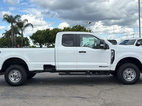 New 2026 Ford F250 XL w/ XL Chrome Package AWD/4WD image 2