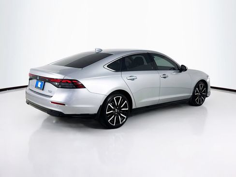 Used 2024 Honda Accord Touring image 7