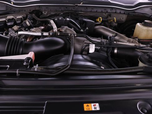 Used 2017 Ford F250 XLT w/ XLT Premium Package image 17