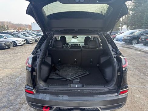 Used 2022 Jeep Cherokee Trailhawk w/ Premium Leather Package image 34