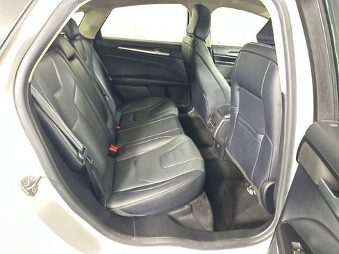 Used 2020 Ford Fusion Titanium image 27