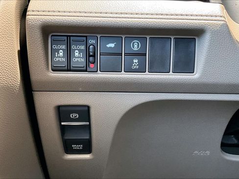 Used 2023 Honda Odyssey EX-L image 32