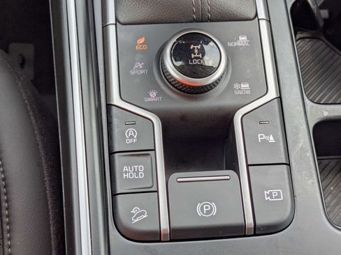 Certified 2025 Kia Sorento S AWD/4WD image 27