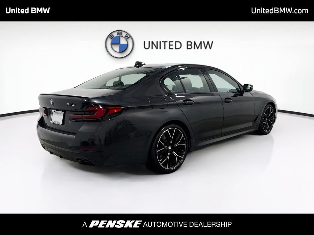 Used 2023 BMW 540i w/ M Sport Package RWD image 5