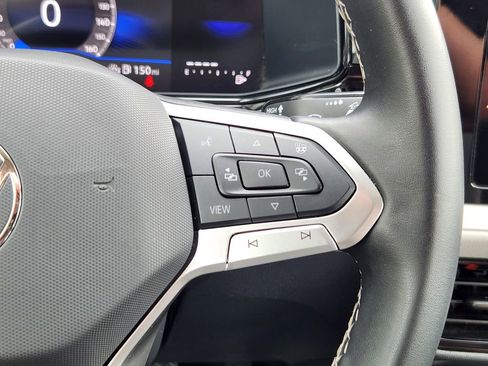 Used 2025 Volkswagen Taos S image 18