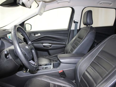Used 2018 Ford Escape Titanium w/ Ford Safe & Smart Package FWD image 13