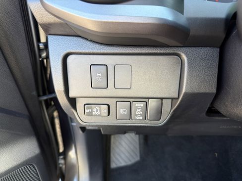 Used 2020 Toyota Tacoma TRD Sport image 13