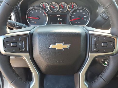 Used 2020 Chevrolet Silverado 2500 LT w/ Convenience Package image 5
