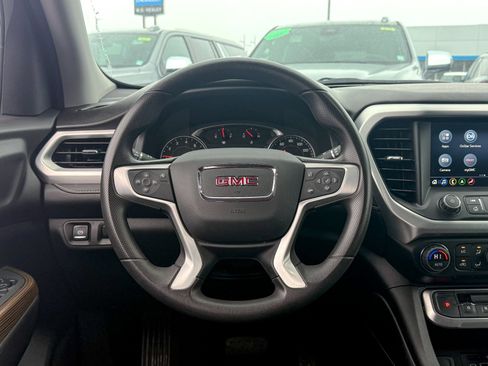 Used 2023 GMC Acadia SLE w/ Driver Convenience Package image 25