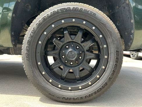 Used 2011 Toyota Tundra 2WD Double Cab image 26