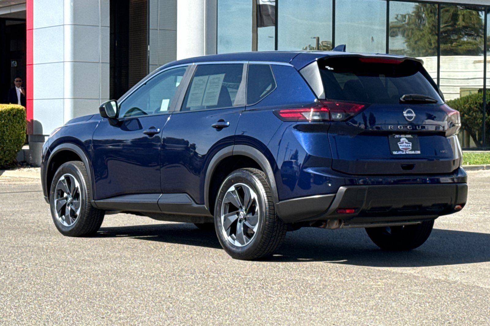 Certified 2025 Nissan Rogue SV AWD/4WD image 8